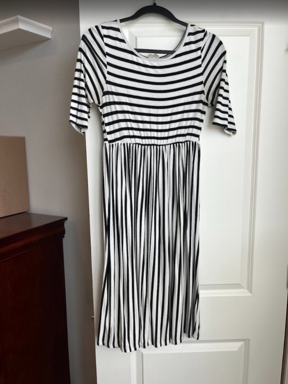 Les Amis - Black and White Striped Dress Sz Small